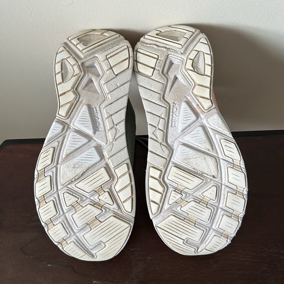 Hoka Arahi - Picture 3 of 8